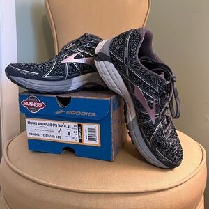 BROOKS ADRENALINE GTS 14 size 8.5 B